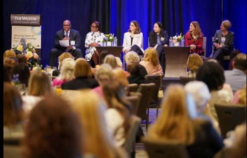 More than 220 community leaders attended the Women’s Leadership Breakfast hosted by the Executive Council of the Susan F. Smith Center for Women’s Cancers – Dana-Farber Cancer Institute