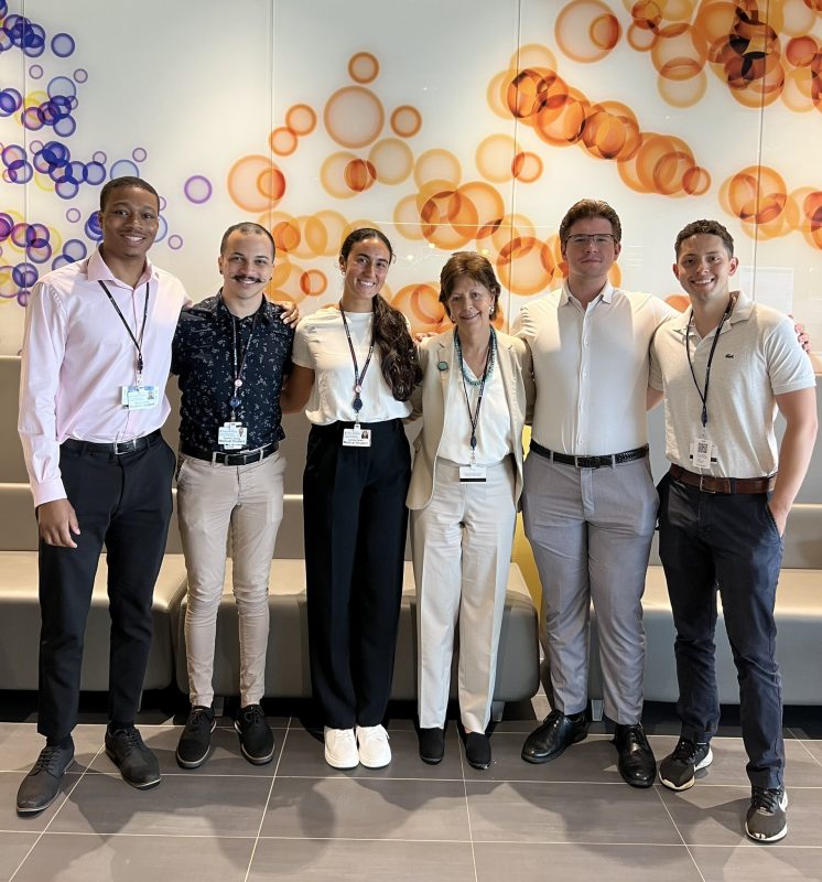 Wonderful meeting w/ Penn Medicine med students participating in ASCO ’s Oncology Summer Internship program – Lynn M. Schuchter