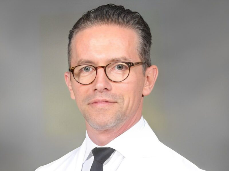 Todd Scarbrough: Here’s an excerpt from ‘I Am Bolt’ where, Usain Bolt receives low-dose XRT for tendonitis