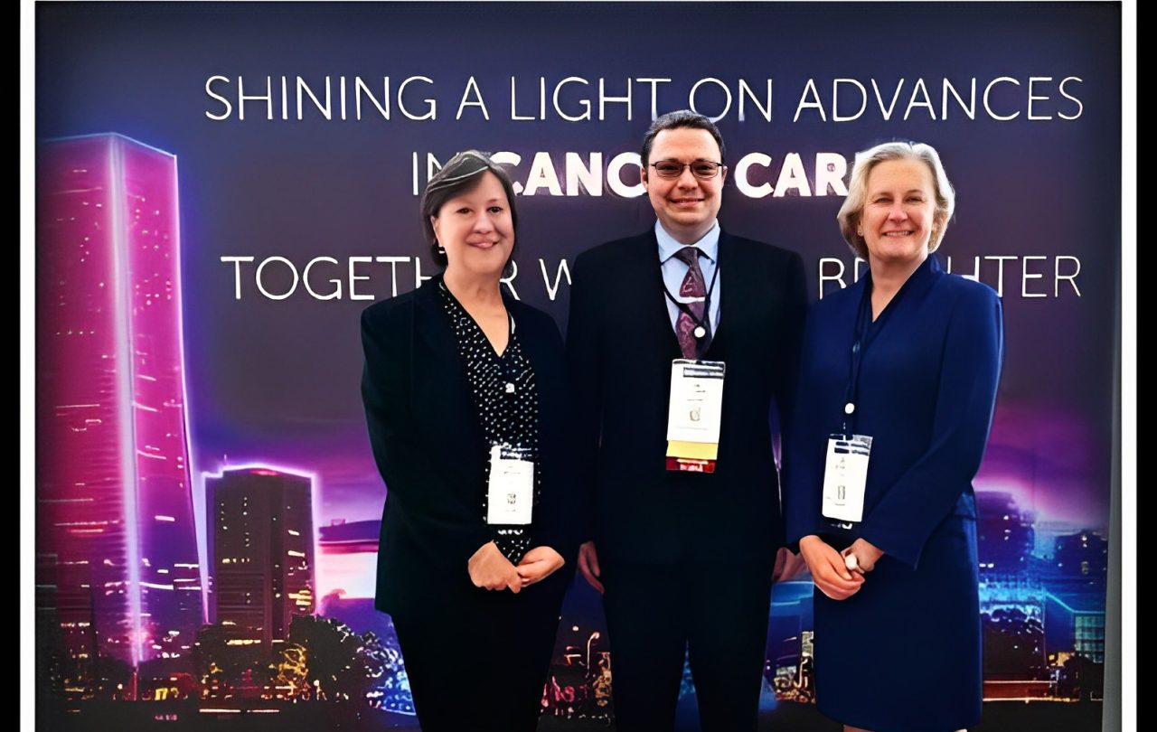 Yan Leyfman: Delighted to meet Dr. Julie Gralow and Dina Michels in person at ASCO Breakthrough 2023.