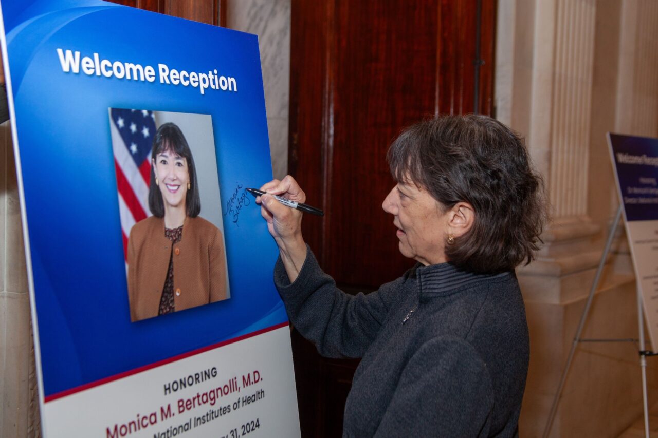 Together with members of Congress and champions for research at The National Institutes of Health, we were pleased to honor NIH Director Monica Bertagnolli! – ACS CAN