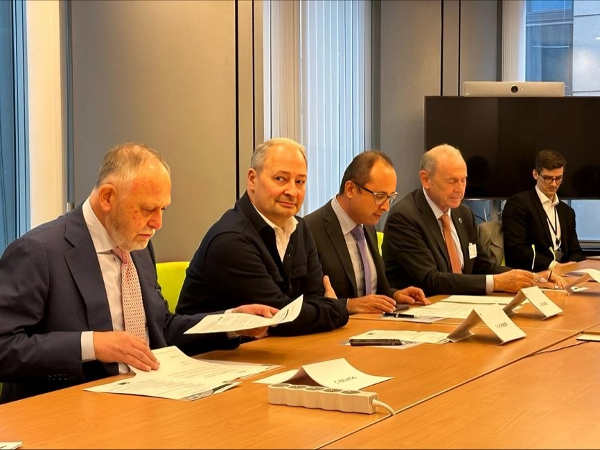 A superb meeting on cancer care was taking place in the European Parliament focusing on inequalities to access in Europe in general and Central and Southeastern Europe in particular – CECOG