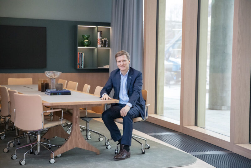 Gustaf Salford: Proud to present our Q3 results at Elekta