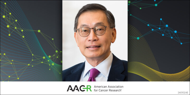 Chi Van Dang receives the AACR Margaret Foti Award for Leadership and Extraordinary Achievements in Cancer Research