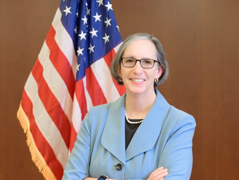 Read an In Focus article by Kimryn Rathmell from the latest issue – Cancer Discovery