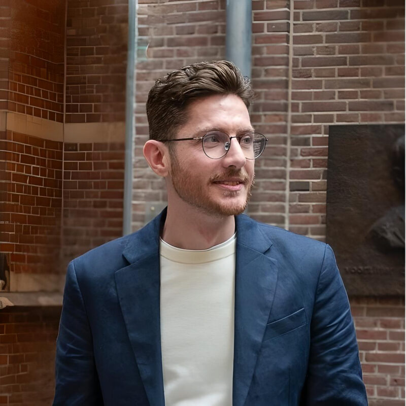 Thomas Battaglia: Our recent research delving into the microbiome in metastatic tumors has been published in Cell