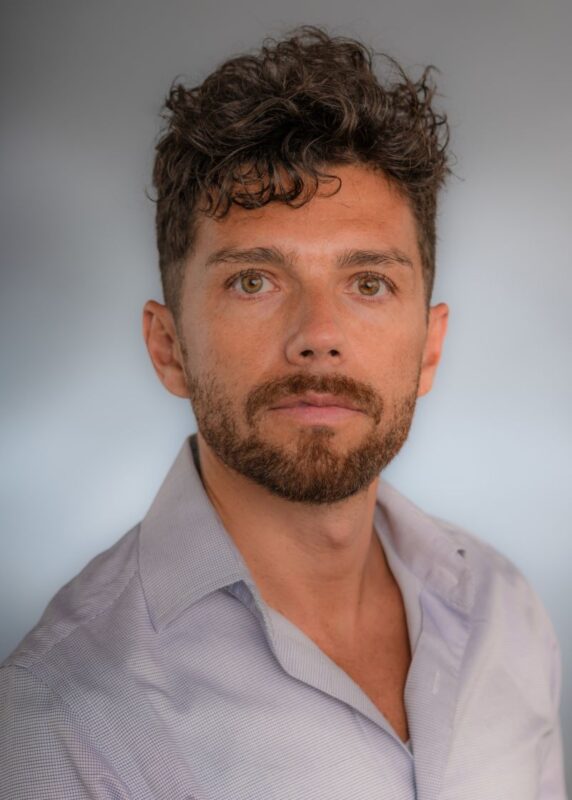 Dana-Farber Cancer Institute – Edward Chouchani receiving the 2024 Emerging Leader Awards from The Mark Foundation