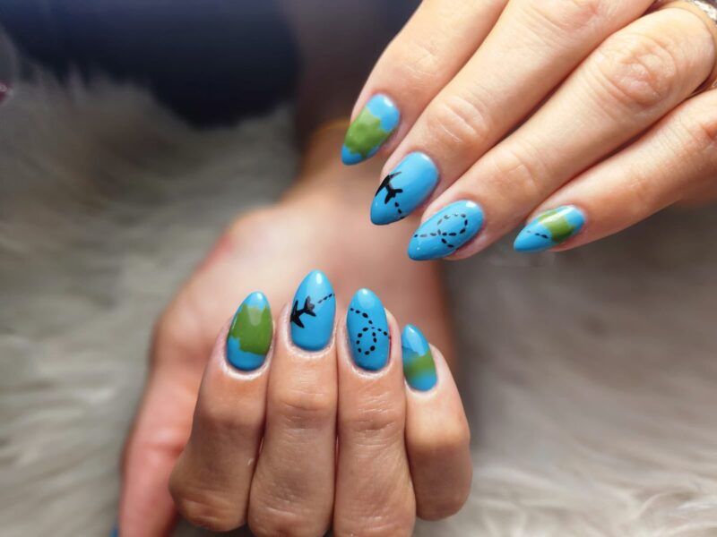 Coral Olazagasti: I mean I HAD to get Going Back Home nails for ASCO24