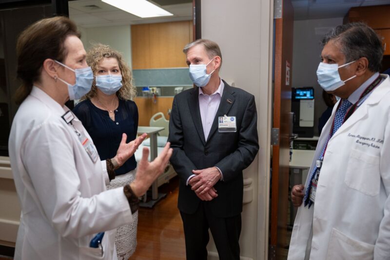 Peter Pisters: Delighted to round with Rosanna Morris in MD Anderson Cancer Center’s Urgent Symptom Clinic