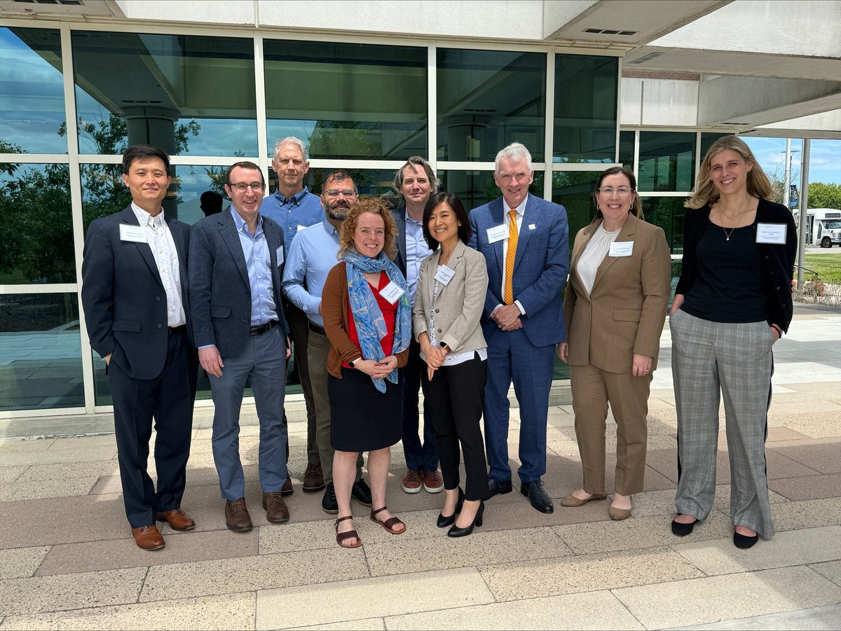 Tom Lynch: Fred Hutch at Yale Medicine for the Lung Cancer SPORE workshop