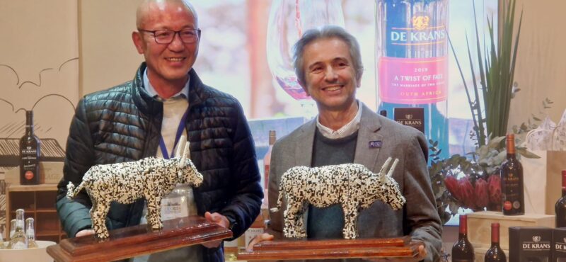 Guillermo Chantada: So proud to receive this gift from Childhood Cancer International at SIOP-Africa congress