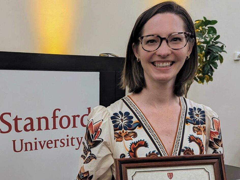 Audra Horomanski: Honoured to receive this award from the Stanford Internal Medicine Residency Program residents!