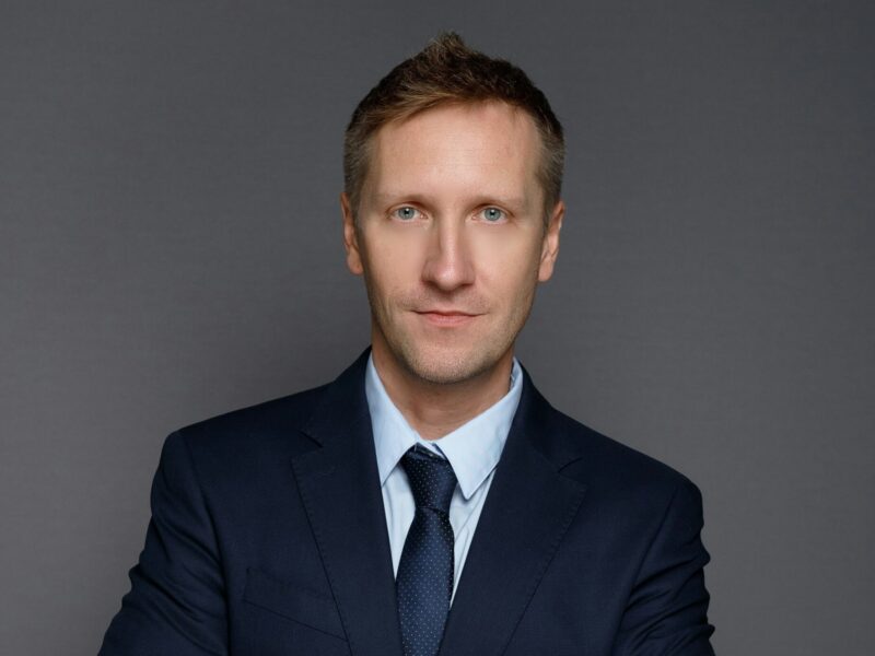 Avelumab + Axitinib Did Not Improve Overall Survival in Patients with Metastatic Renal Cell Carcinoma: Don’t Panic!