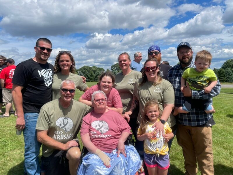 Carrie Pfluke honor her mom’s memory & help other families – Wilmot Cancer Institute