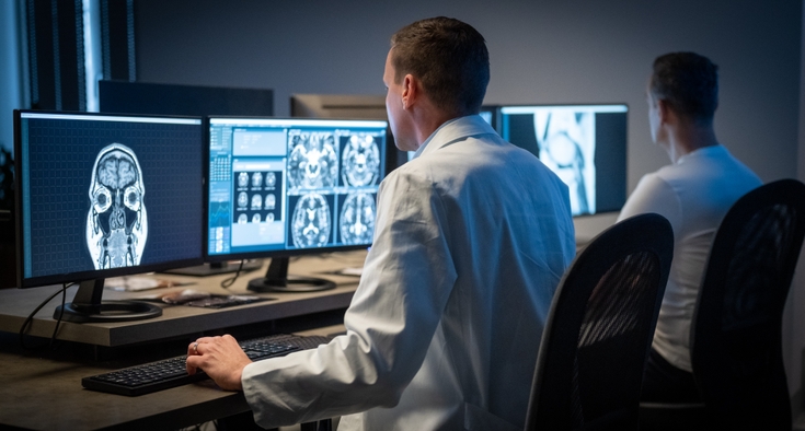 radiation oncologist vs medical oncologist vs radiologist