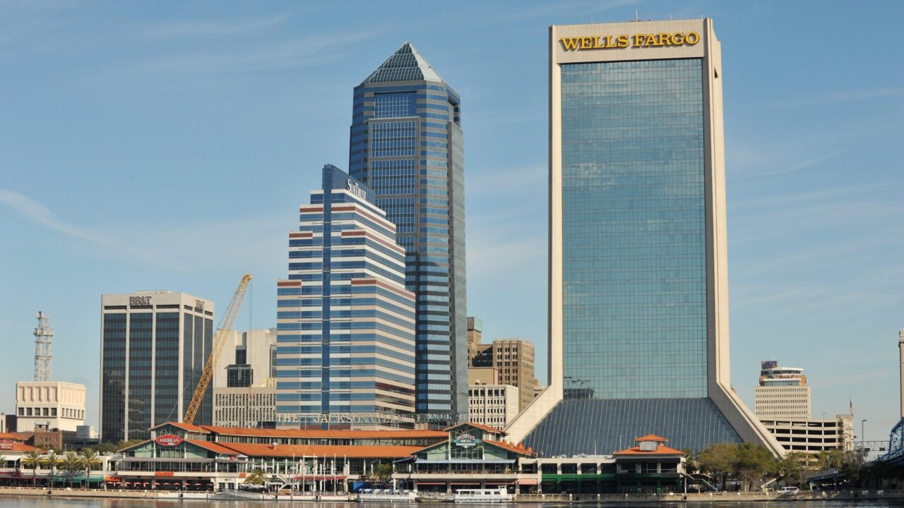 The Wells Fargo Building in Charlotte NC will be illuminated in teal, pink, and green for National Metastatic BC Awareness Day