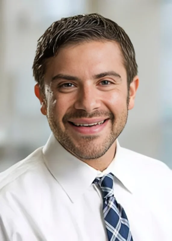 IL-15 to enhance the effectiveness of GPC3-targeting CAR T cells in solid tumors