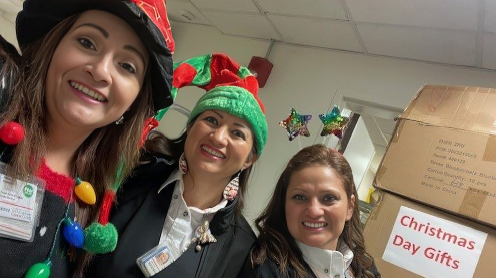 Spreading some cheer and lifting spirits for our patients who are in the hospital – MD Anderson Cancer Center