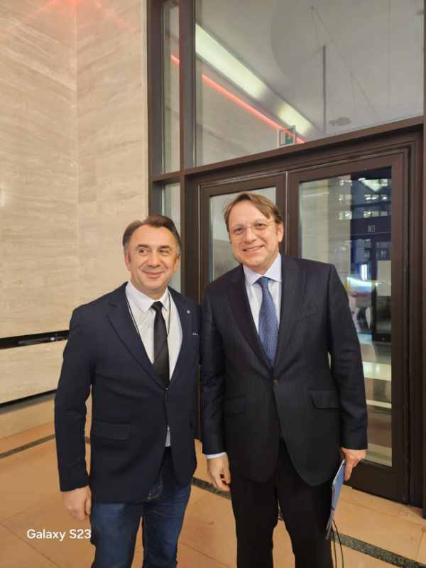 ELPA Advocates for Sustainable Healthcare Solutions at EU Health Summit 2025