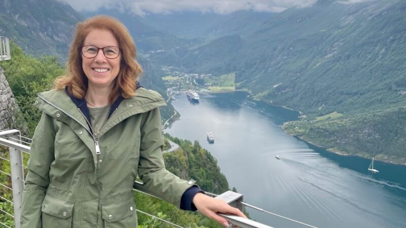 Natalie Pearce shares her story this Ovarian Cancer Awareness Month – The Institute of Cancer Research