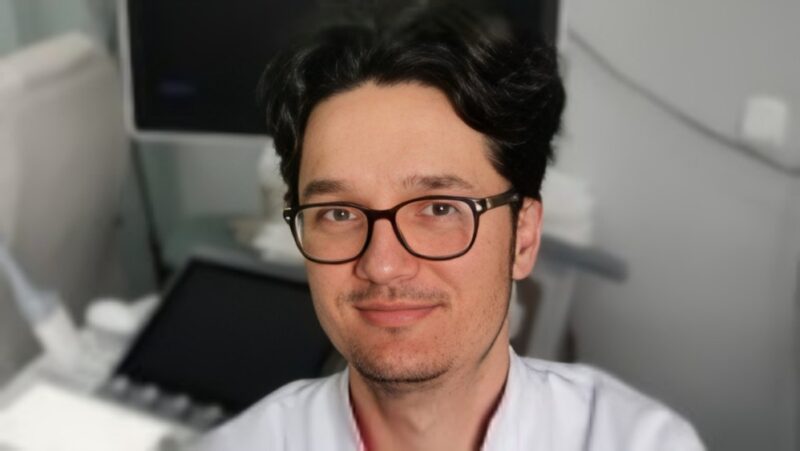 Tymoteusz Poprawski completed the ESGO training program and became a European Gynaecological Oncologist