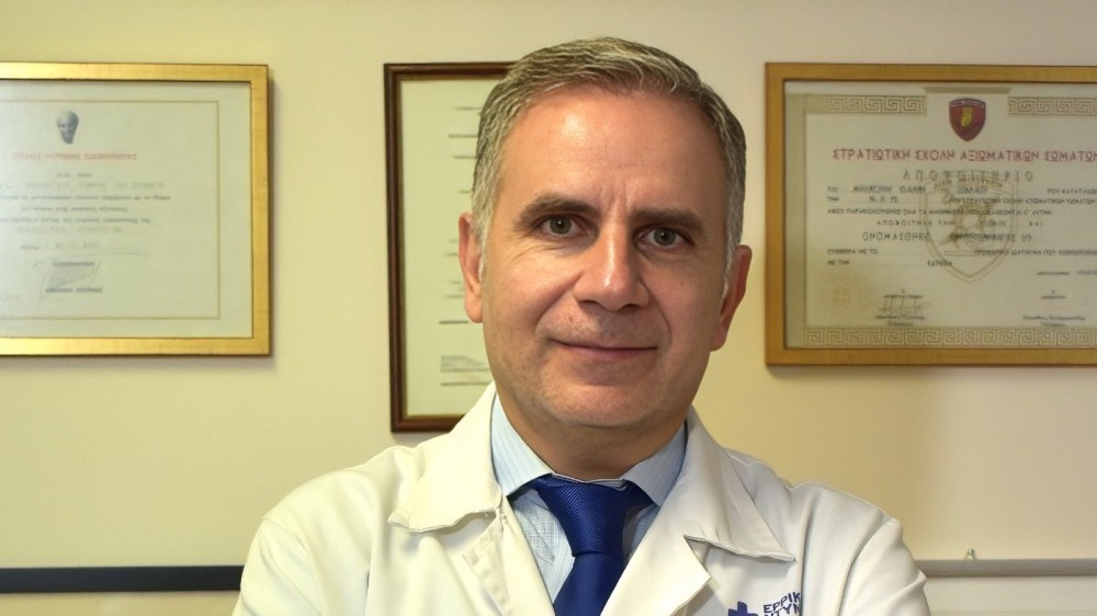 Giannis Mountzios: Can we quantify the harm-benefit ratio of adding chemo to IO in 1L advanced NSCLC?