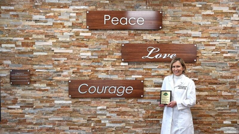 Joanna Metzner-Sadurski: Honored to receive the Reader’s Choice Award for Best Hematologist/Oncologist by the Index Journal