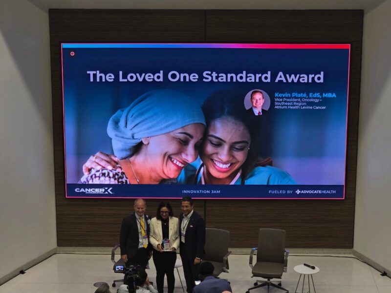 Ruben Mesa Congratulates Samira Daswani of Manta Cares for Loved One Standard Award