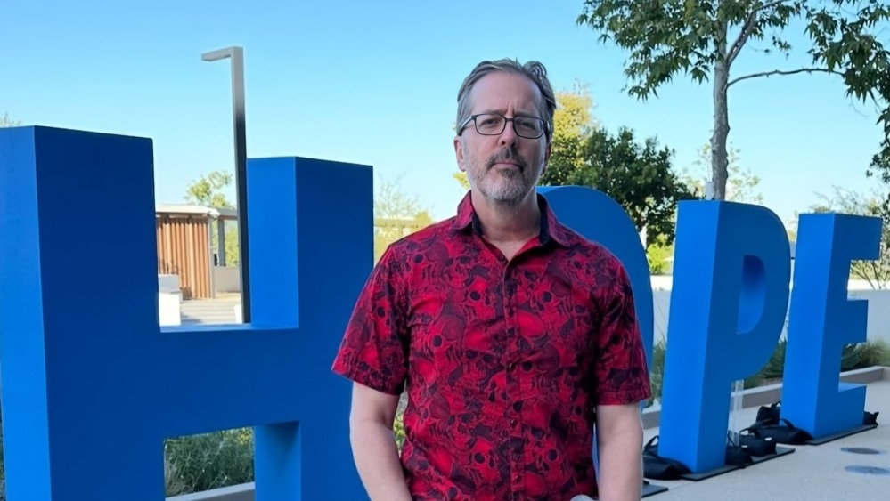 Musician Ray Hartjen is striking a chord of hope while facing multiple myeloma – City of Hope Orange County