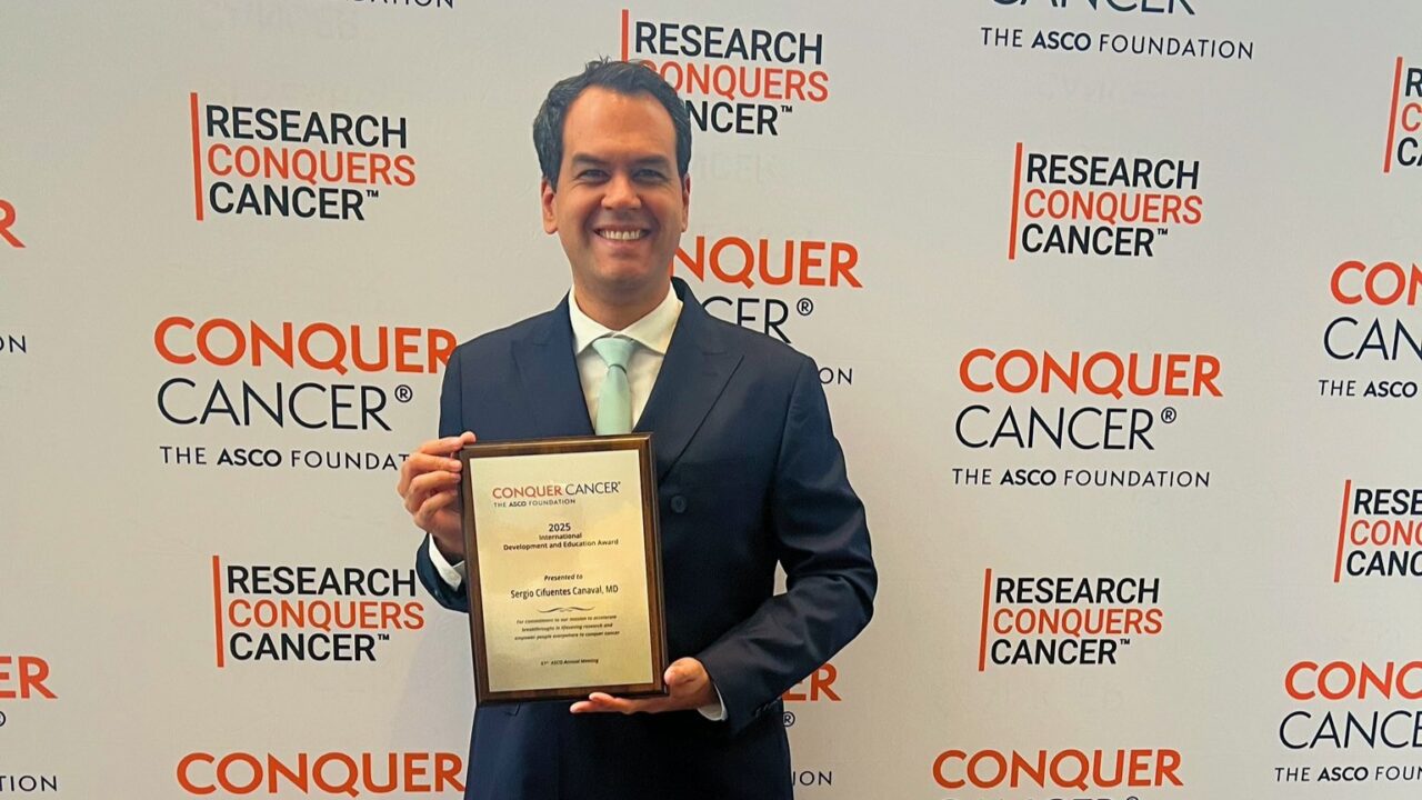 Sergio Cifuentes Honored to Receive the International Development and Education Award 2025 from Conquer Cancer, the ASCO Foundation