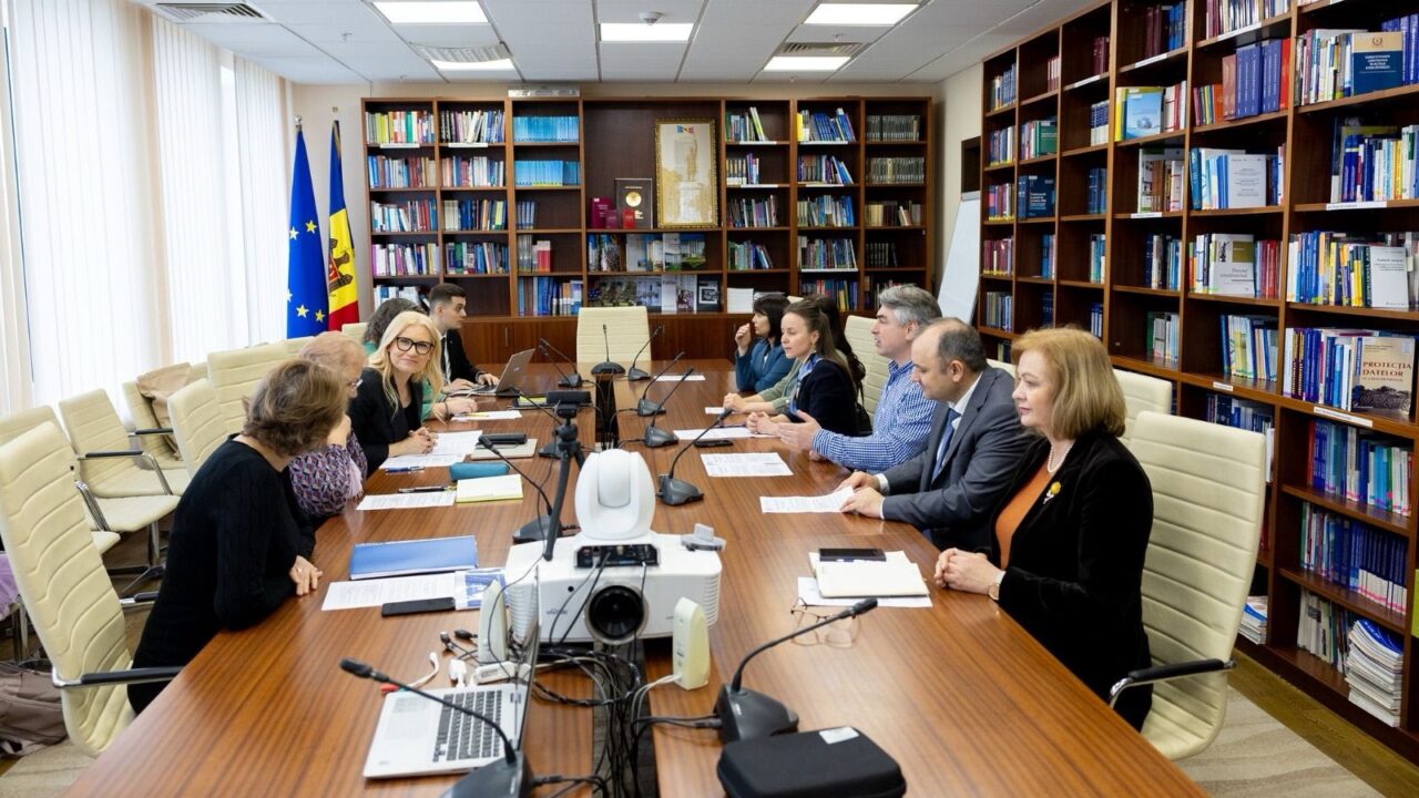Youth Cancer Europe organised a High-Level Roundtable in the Parliament of the Republic of Moldova