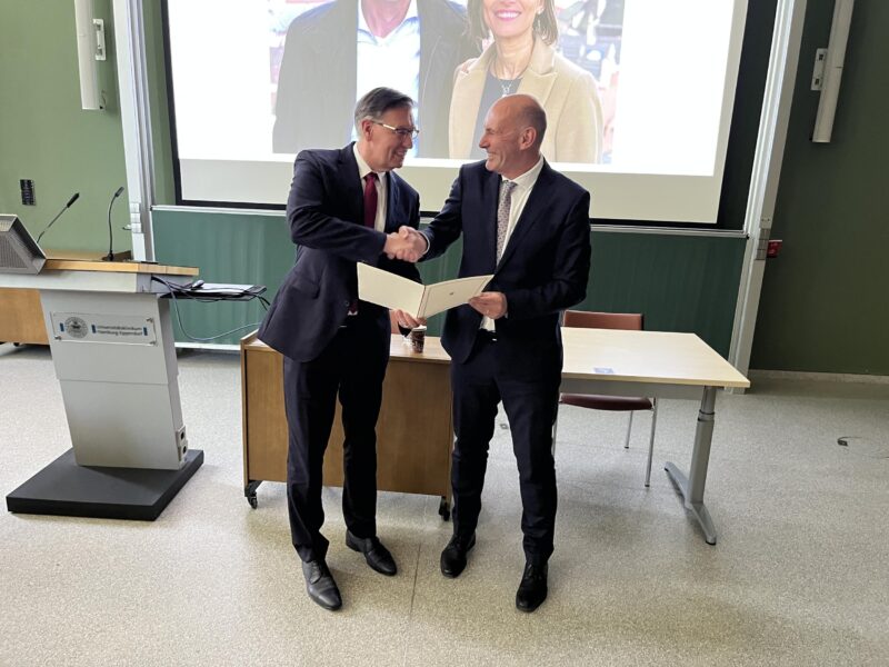 Florian Lordick Was Awarded Wilhelm Warner Prize for Outstanding Achievements in Cancer Research