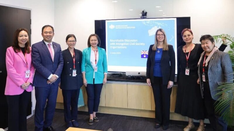 Tsetsegsaikhan Batmunkh: It Was a Pleasure To Meet Assistant Secretary Lucienne Manton from Australia in Mongolia