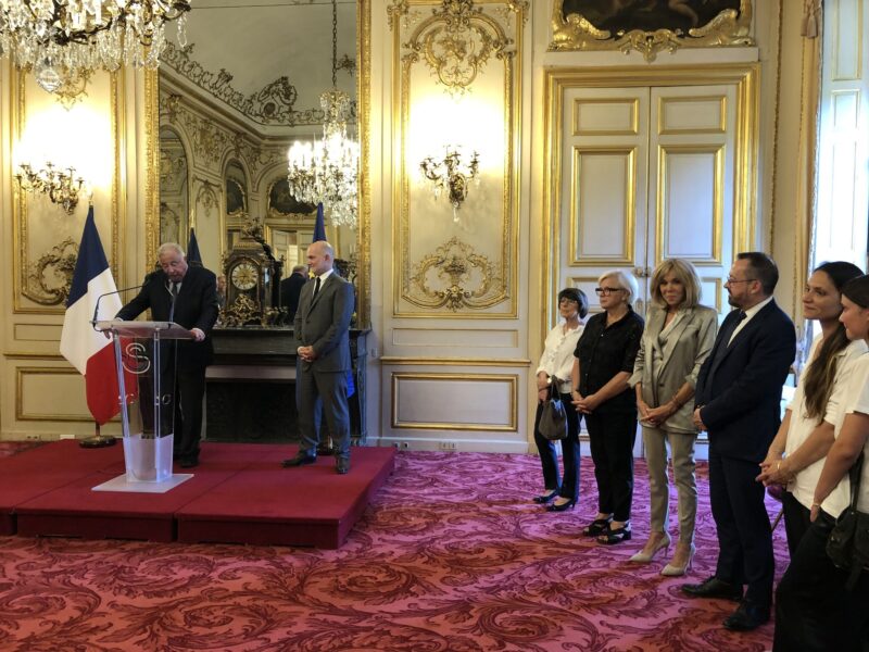 David Planchard Congratulates Fabrice Barlesi on Receiving Knight of the National Order of Merit Award