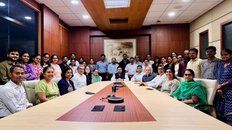 Kunal Sharma: A Few Simple Things to Say About Ideal Leader