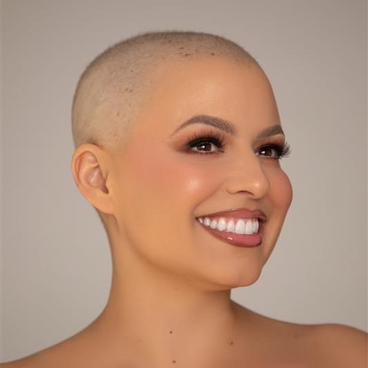 Leukemia and Breast Cancer Patient Leveraged Her Social Media Savvy to Navigate the Most Difficult Journey of Her Life - City of Hope