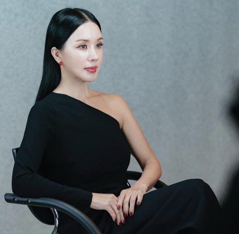 Uhm Jung-hwa