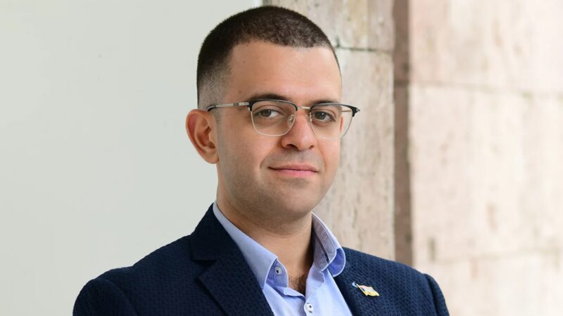 Tigran Oganesyan Shared a Study on a Novel Oral Device for Oral Mucositis in Cancer Patients