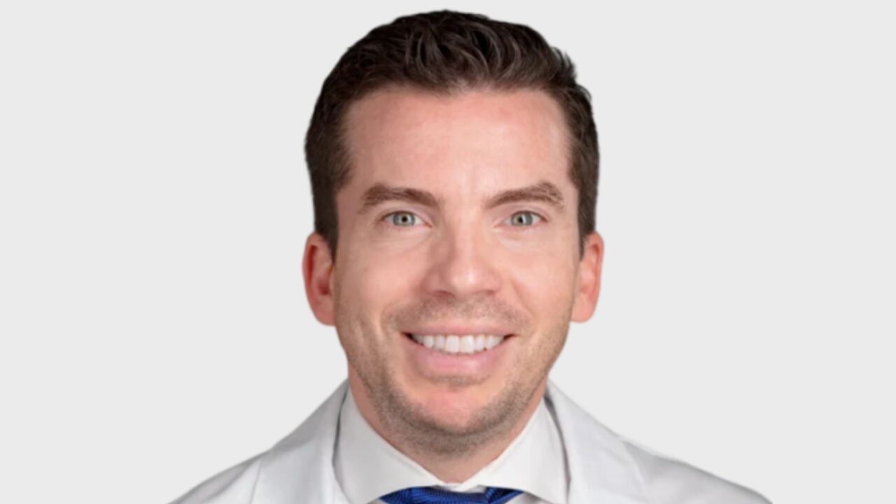 Philippe Spiess: Survival Outcomes After Radical Nephroureterectomy in Dialysis-Dependent Patients