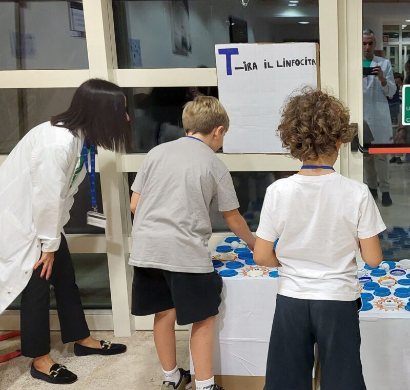 Enrico Velardi: “Galactic Guide to the Immune System” at Researchers’ Night