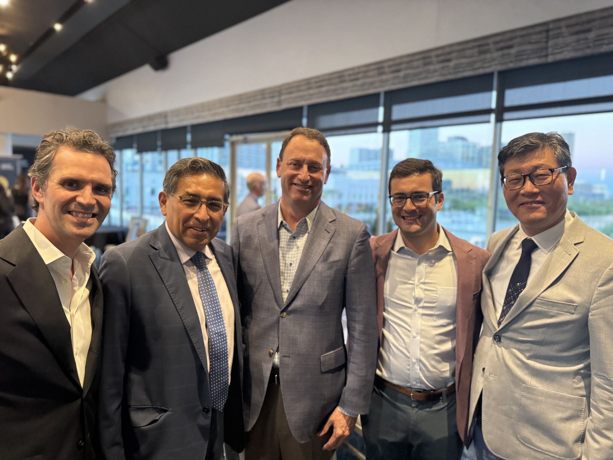 Bonnie Duggan: Celebrating Achievements at the TGH Cancer Institute 2 Bonnie Duggan: Celebrating Achievements at the TGH Cancer Institute