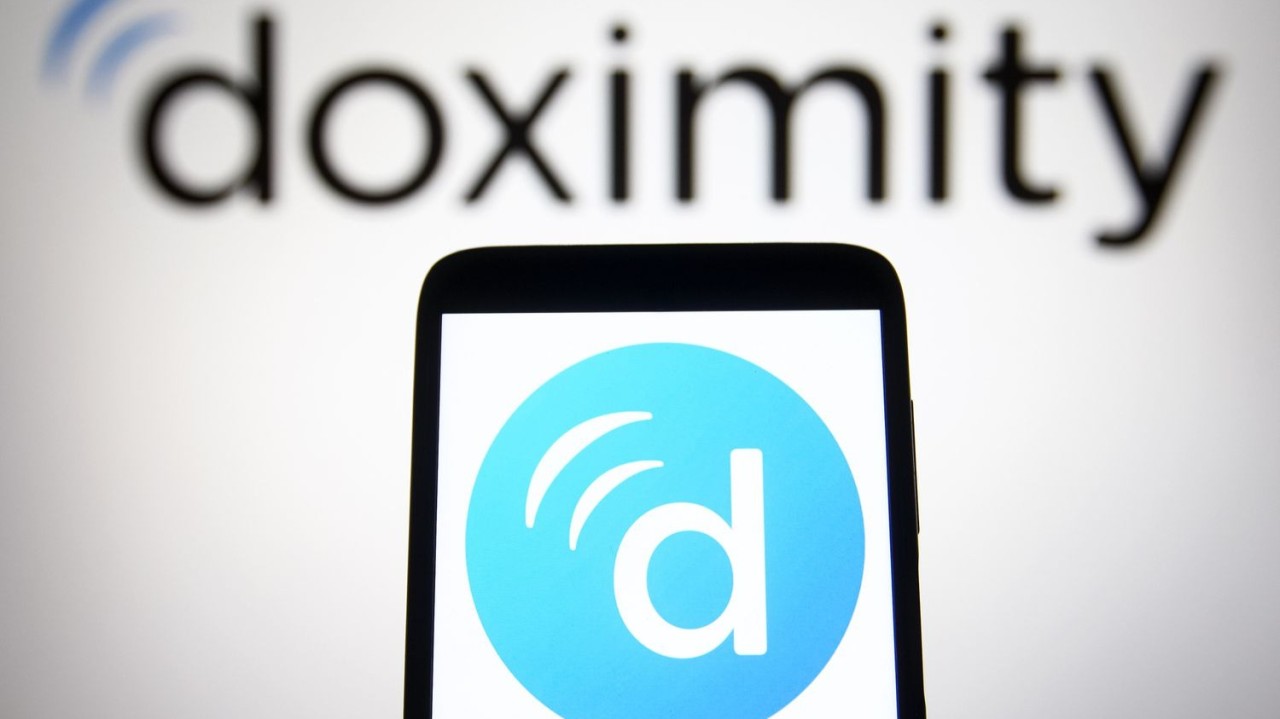 Roupen Odabashian: How DoxGPT Earned a Spot in My Daily Oncology Workflow! 2 DoxGPT