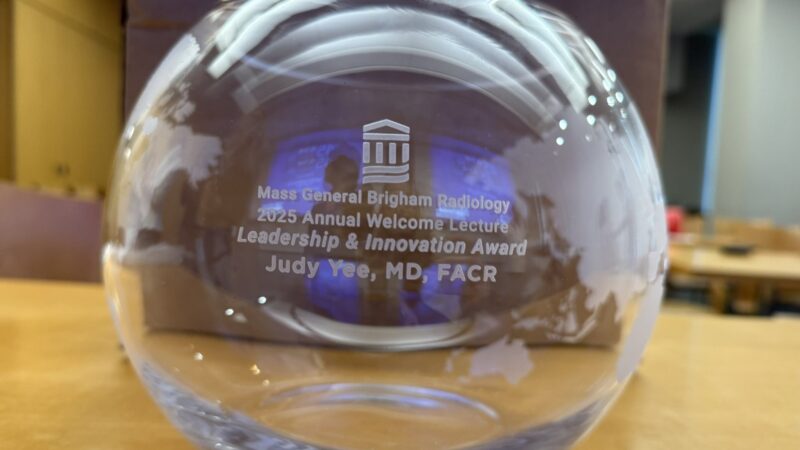 Judy Yee: Humbled to Receive the "Leadership and Innovation Award" from Mass General Brigham
