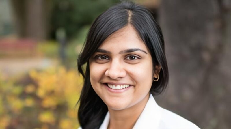 Namrata (Neena) Vijayvergia Received the Distinguished Clinician Award at NANETS 2025