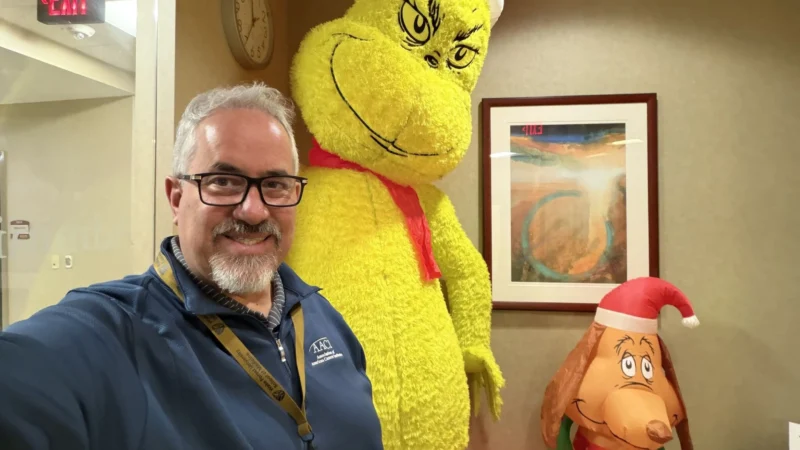 Ruben Mesa: Atrium Health Levine Cancer Welcomes Max and Dr. Grinch