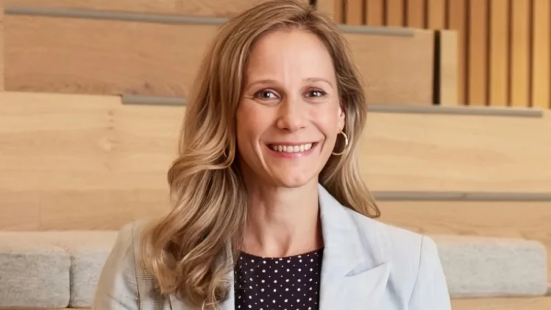 Alison Dziarmaga: Celebrating 2025 Oncology Achievements in Breast Cancer at AstraZeneca