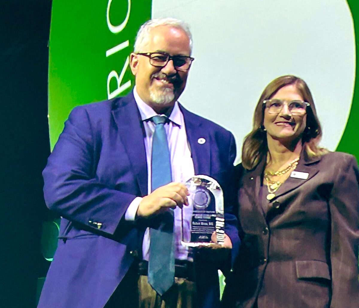 Naveen Pemmaraju: Honoring Ruben Mesa - Recipient of the Ernest Beutler Lecture and Prize 2 Naveen Pemmaraju: Honoring Ruben Mesa - Recipient of the Ernest Beutler Lecture and Prize