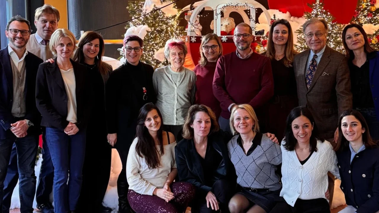 European School of Oncology Shares Holiday Greetings and Thanks to Its Community