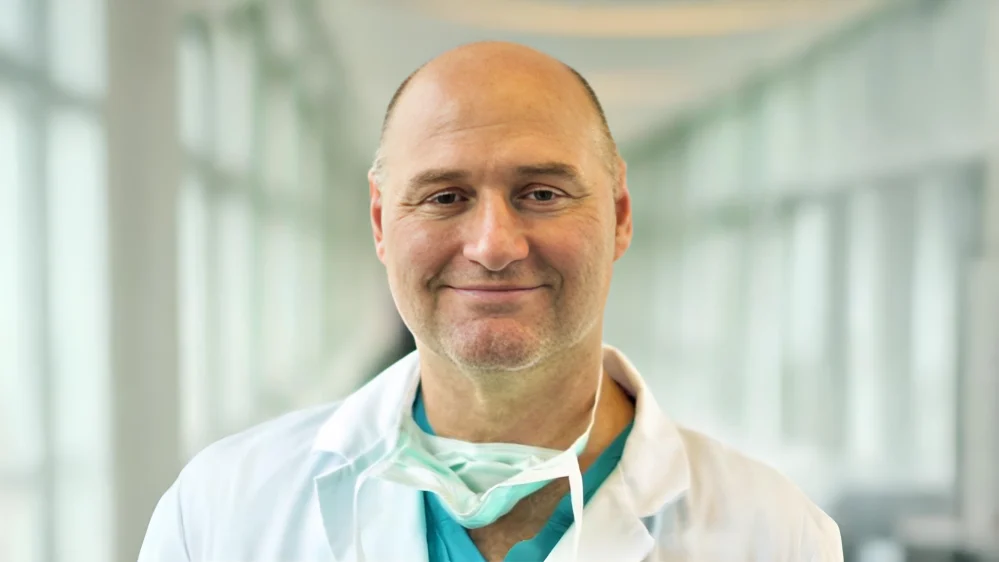 Medtronic Announces FDA Clearance of Hugo Robotic-Assisted Surgery System for Urologic Surgical Procedures 3 Medtronic Announces FDA Clearance of Hugo Robotic-Assisted Surgery System for Urologic Surgical Procedures