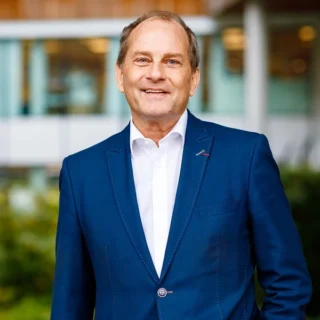 600x600-rvb_alexander_eggermont-1-small-6603e074007bb